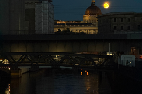 Berlin Night Walking Tour - Iconic Illuminated Landmarks Private Berlin Sunset Walking Tour - Iconic Landmarks