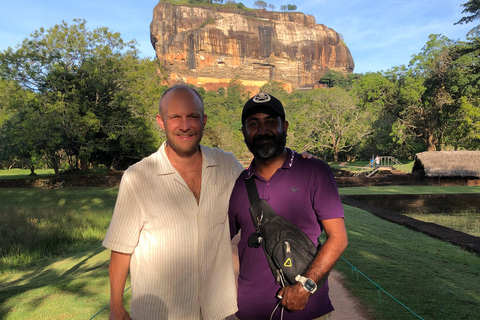 Sigiriya en Dambulla Privé Dagvullende TourTour vanuit het Negombo-gebied