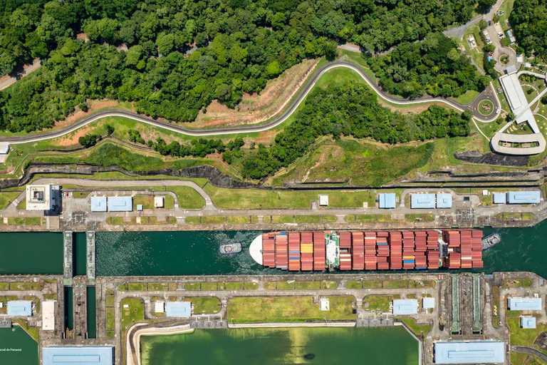 Panama City: Full Canal Tour, Casco Viejo, and Albrook Mall