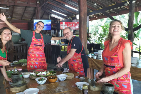 Krabi : Cours de cuisine thaïlandaise authentique avec Smart Cook