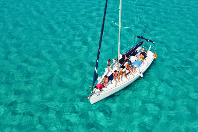 From Stintino: Asinara Sailboat Tour with Lunch Sailboat Tour and Lunch with 11 Seats