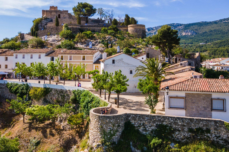 Från El Albir: Tur till Guadalest och Algar-vattenfallen