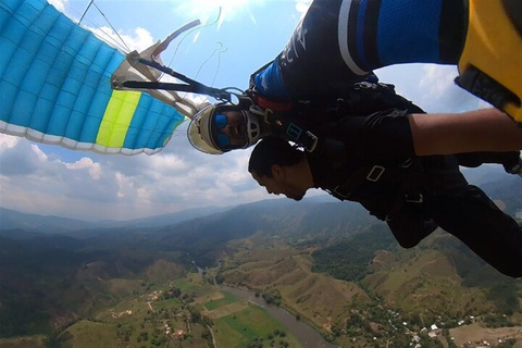 From Medellin: Spectacular Skydiving