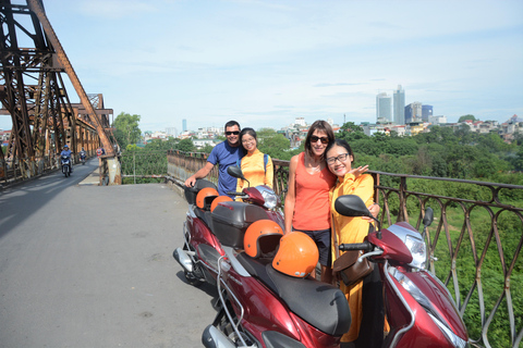 Hanoi: Hidden Streets & Street Food Motorcycle Tour