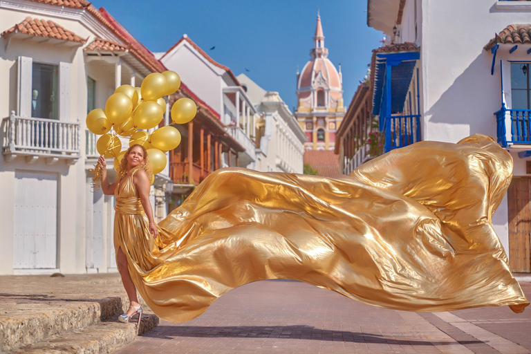 Cartagena: fotoshoot met vliegende jurk in de oude stad of GetsemaniCartagena: Fotoshoot met vliegende jurk in de oude stad of Getsemani