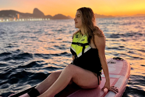 Rio de Janeiro: Copacabana Sunrise SUP Tour with Photos