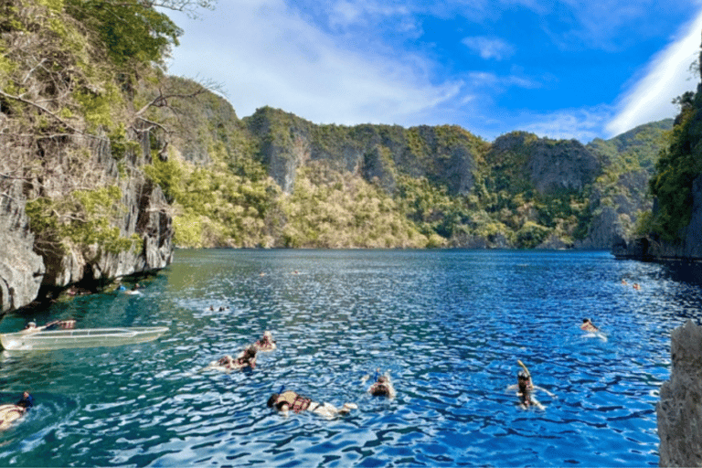 Coron : circuit dans les îles avec déjeuner et Twin Lagoon