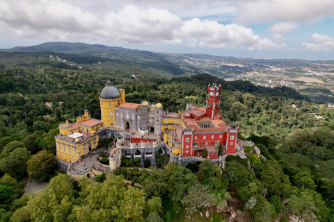 From Lisbon: Private Sintra, Peña palace & Regaleira Tour. Exclusive Private Tour Experience