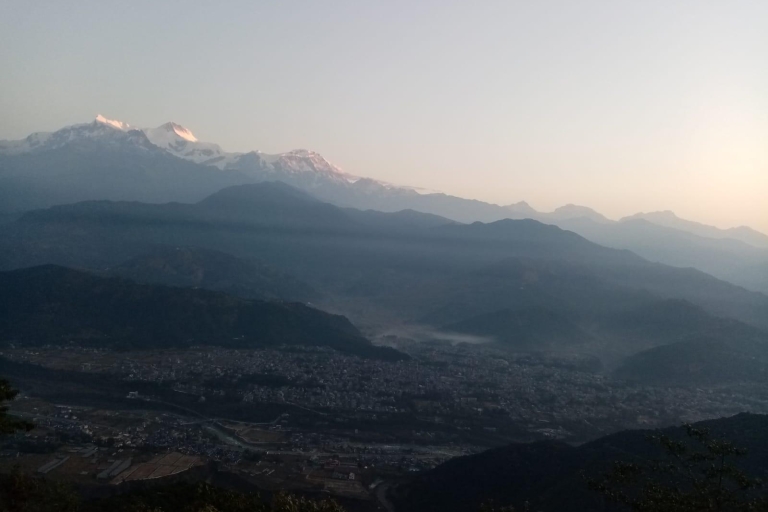 Randonnée de jour à Pokhara depuis Katmandou (transfert par vol)