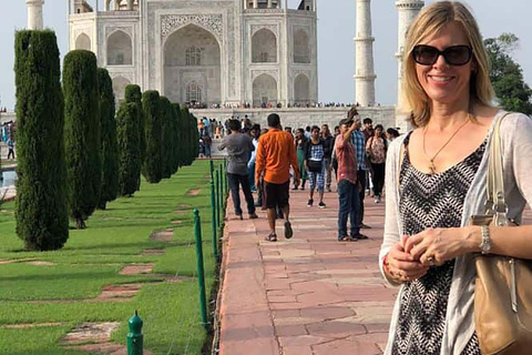 De Délhi: Tajmahal Sunrise e Agra Day Tour em carro particularTour com carro Ac + refeições + ingressos para monumentos + guia de turismo