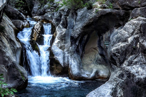 Von Seite: Reise zur atemberaubenden Schönheit der Sapadere-Schlucht