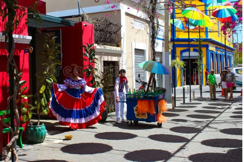 De essentie van Puerto Plata: historische en culturele stadstourPuerto Plata 360: Bezoek het barnsteenmuseum, het centrum van de stad.