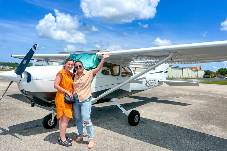 Miami: Coastal Private Airplane Scenic Flight with drinks Miami: Coastal Private Airplane Scenic Flight