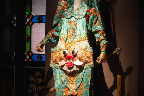 Guangzhou Cantonese Opera Heritage Tour &amp; Costume Experience