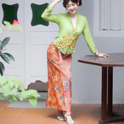 Singapore: Nyonya Kebaya & Traditional Costume Rental