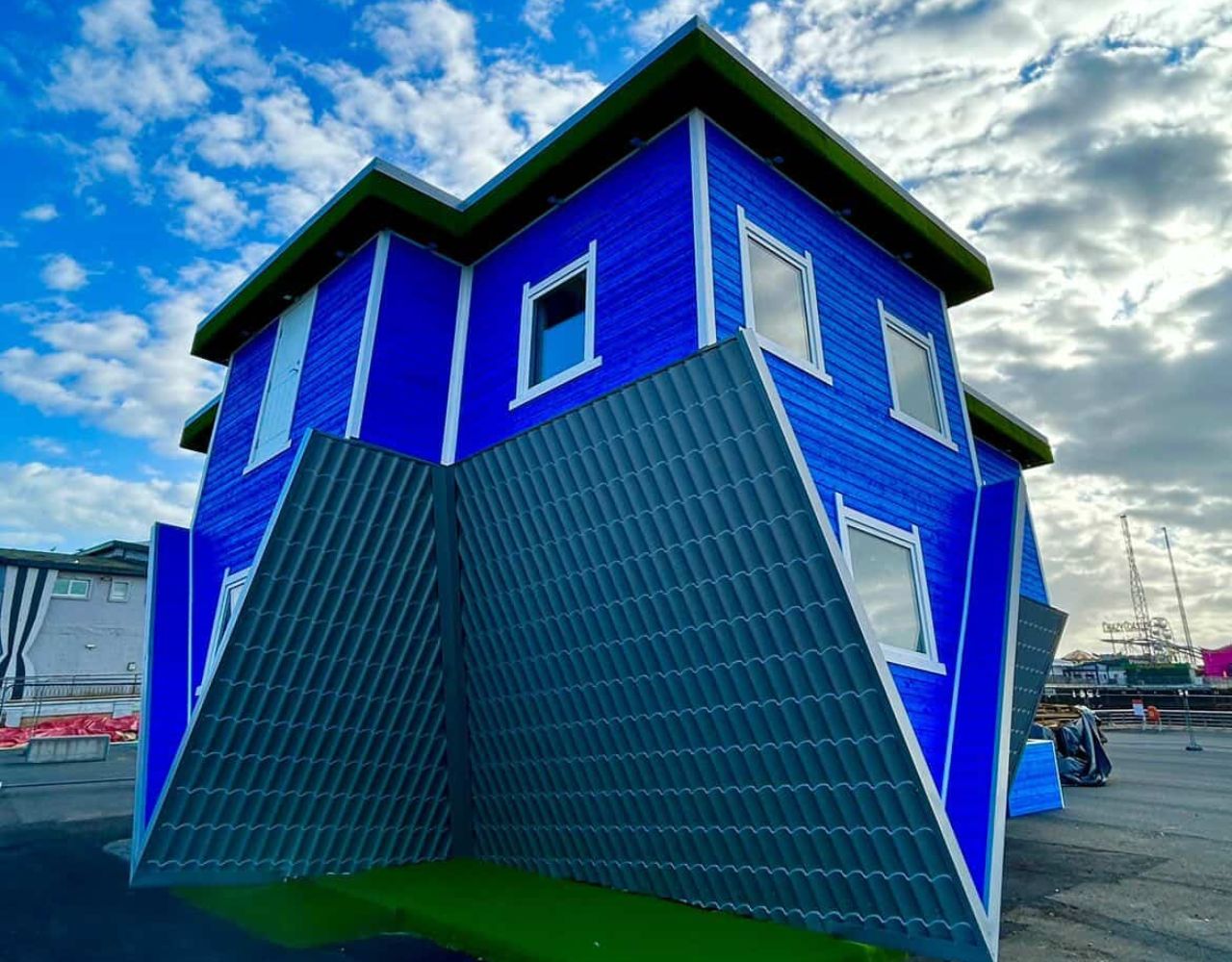Eintrittskarte für das Upside Down House Blackpool