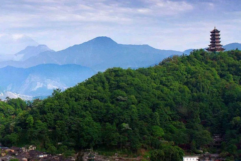 Dujiangyan: Dujiangyan Scenic Area Ticket Dujiangyan Scenic Area Ticket with Round-Trip Hotel Transfer