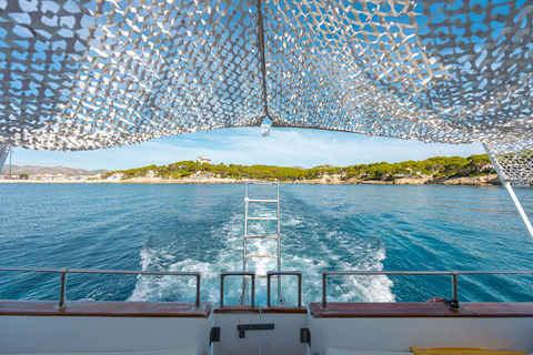 Cala Ratjada: Båtutflykter på eftermiddagen med drycker och snacks