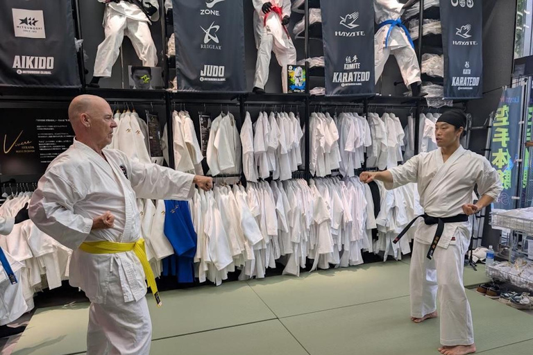Tokyo: Karate Experience with Former All-Japan Champion PRIVATE Karate Session with Karate Gi(uniform)