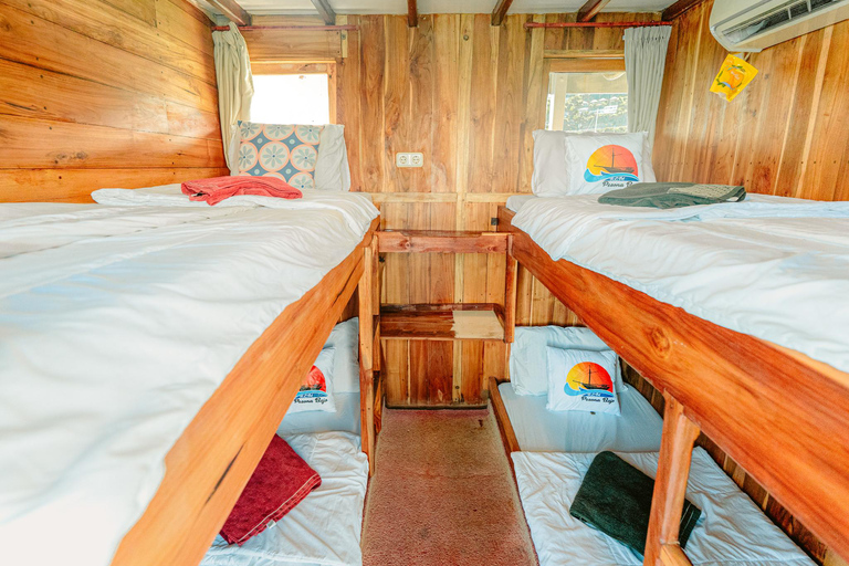 Labuan Bajo: 3-Day Komodo Sailing & Overland Tour, 12 Stops Standard Boat | 3-Day Komodo Sailing | 9 Stops | No Overland