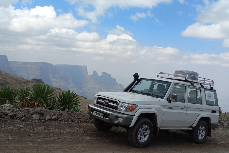 Etiopia Najlepsze 16-dniowe wycieczki, trekking w góry, wulkan, plemiona16 dni góry Simien, depresja Danakil, plemię Omo Vallely