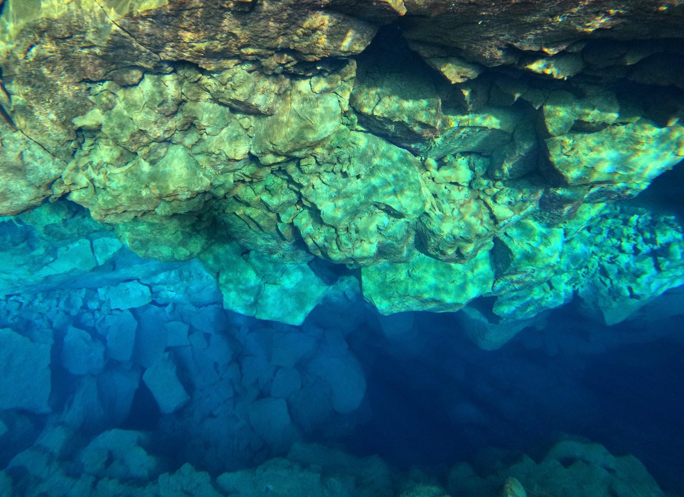 Silfra: Sprækkesnorkeltur med undervandsbilleder