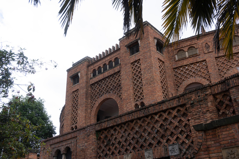 Bogotá: Tour a pie con la abuela por el centro de BogotáBogotá: tour a pie por el centro de Bogotá con una abuela