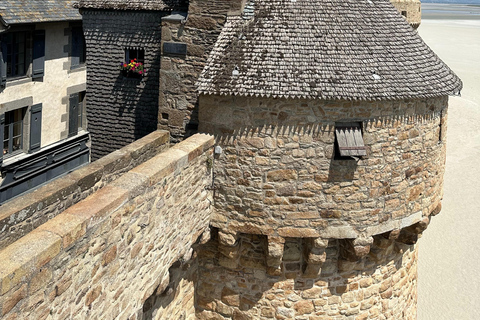 Mont Saint Michel : Full day private guided tour from Paris