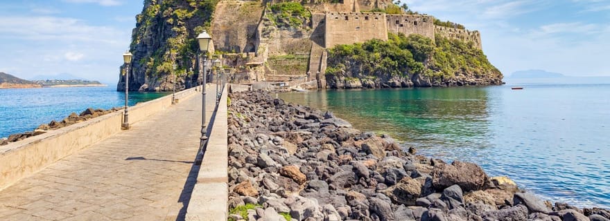Visite guidée du château aragonais d'Ischia avec transfert