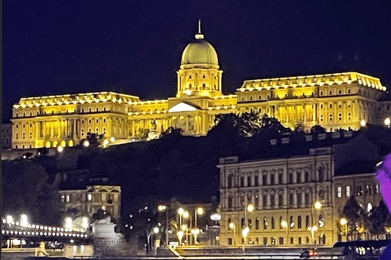 Budapest : croisière au coucher du soleil avec boisson de bienvenue en option
