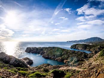 Boat through Cap de Creus and Port Lligat + Visit Cadaqués