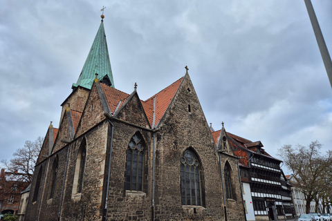 Braunschweig: Patricians, executioners, and butchers. Patricians, executioners, and bone cutters. Up to 6 adults, kids included.