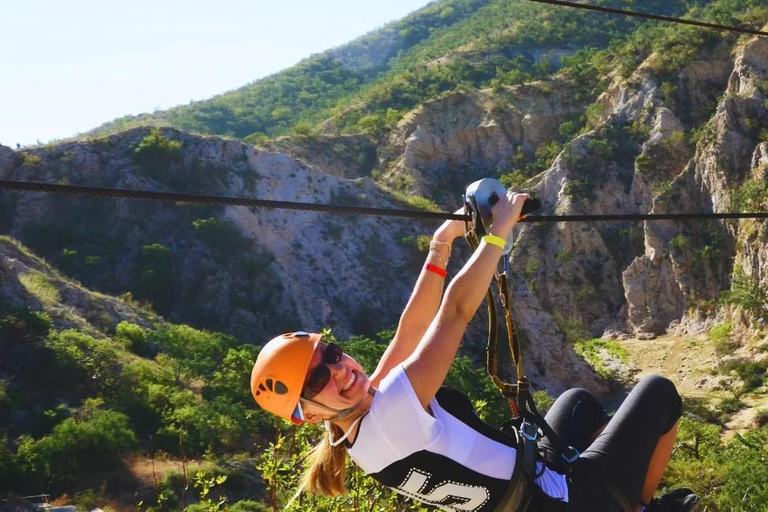 Cusco from the Heights: Zipline in the Sacred ValleyCusco dall&#039;alto: Zipline nella Valle Sacra