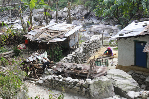 4 nachten 5 dagen Poon hill en Natural hot spring trektocht