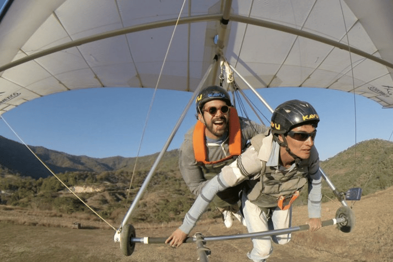 Hang gliding in Valle de Bravo