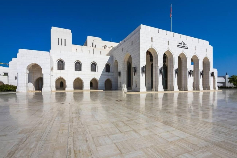 Muscat :evening group city tour with pick-up