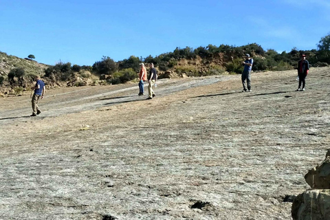 Sucre:1-daagse excursie naar dMaragua krater-Dinosaurus voetafdrukken