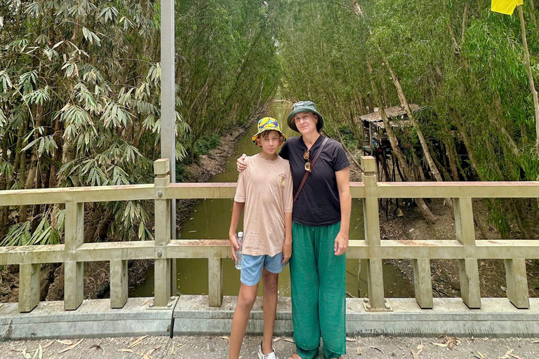 2-Day Mekong Delta Tour: Phu Quoc to Phnom Penh via Chau Doc Private Transfer with Driver (No Guide, No Hotel Included)