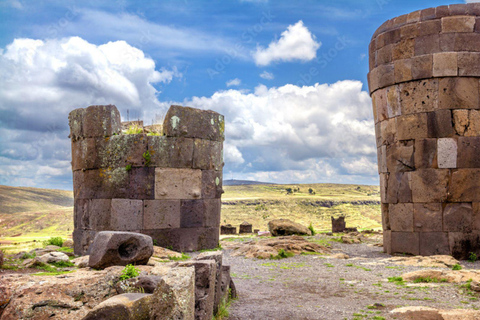 Puno: Lake Titicaca, Uros, & Sillustani Tour with Lunch