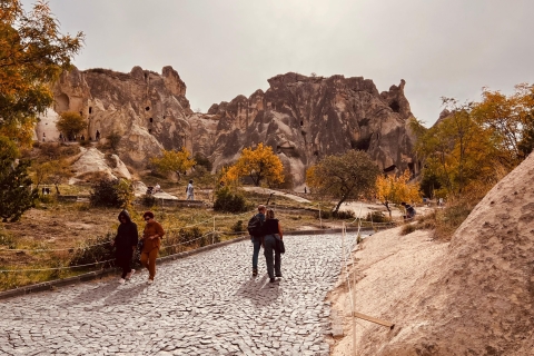 Visite privée quotidienne de la Cappadoce avec guide professionnel et déjeunerVisite privée quotidienne de la Cappadoce (voiture et guide uniquement)
