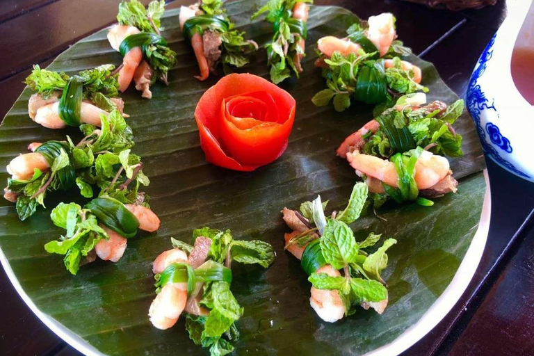 Hoi An: Tra Que Village Tour with Farming & Food