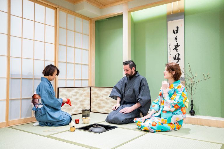 Tokyo: Tea Ceremony Experience with a Tea Master in Ginza