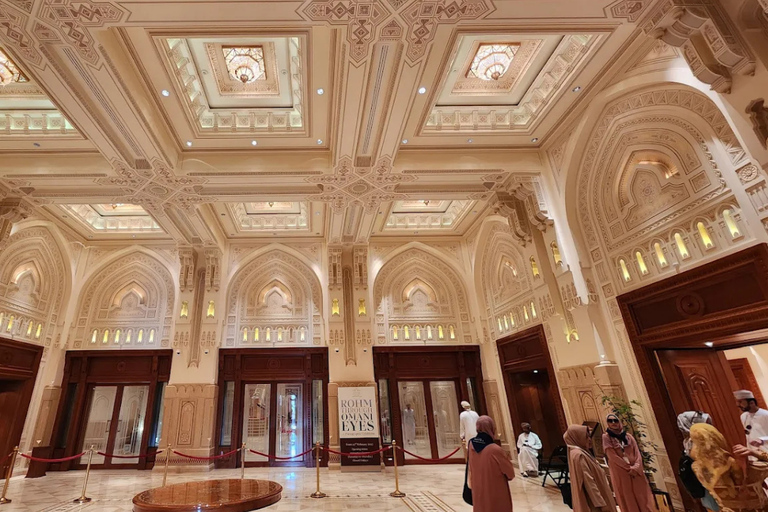 Muscat: Full or Half-Day City Tour with Royal Opera House Muscat: Half Day Sightseeing Tour with Royal Opera House