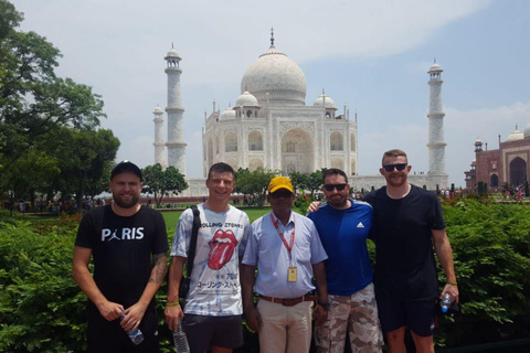 Deedar-E- Taj Mahal Zonsopgang Tour met Gids (Rondleiding met overnachting)