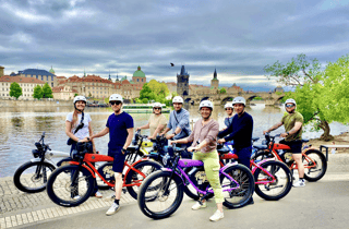 Prag: 10 Sehenswürdigkeiten & Aussichtspunkte auf einer E-Bike-Tour