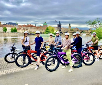 E-bike Tour: 10 Must-See Landmarks & Viewpoints in Prague