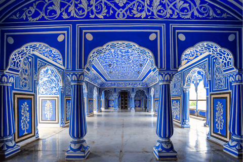 Royal Trails of Jaipur Guided Full Day Sightseeing City Tour