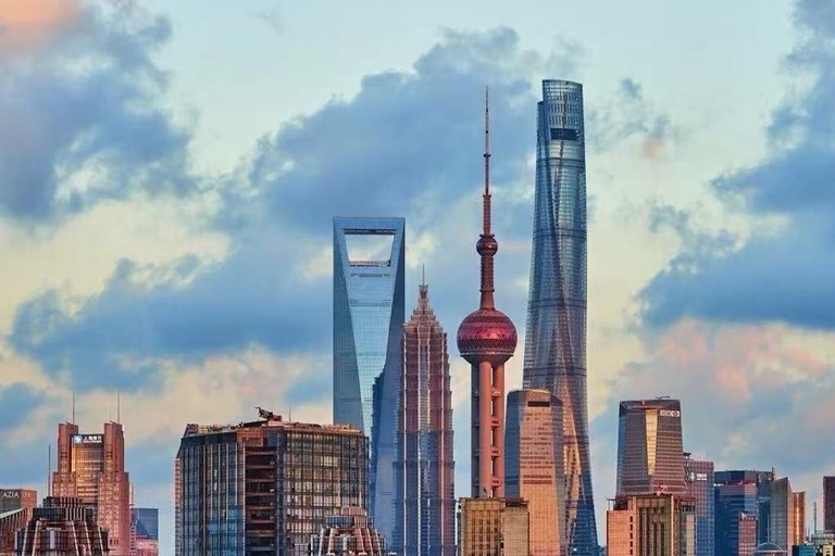 Shanghai: Full-Day Private Tour, Skyscrapers & Old Town Private Tour with Spanish-Speaking Tour Guide