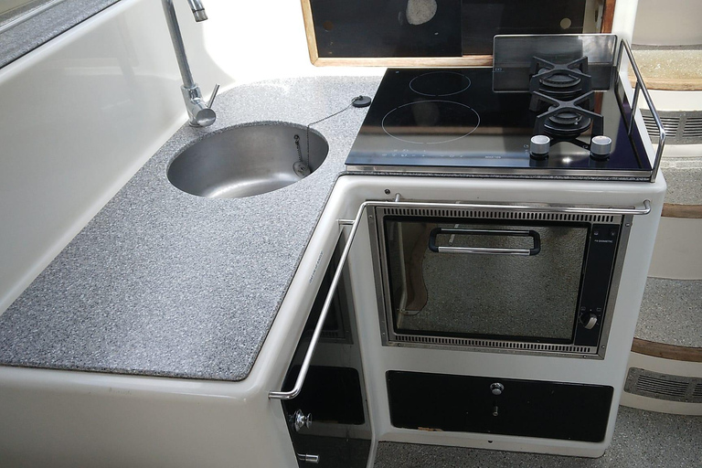 Mallorca: Half-Day or Sunset Catamaran Charter with Snacks TOTAL ECLIPSE AGOUST 12