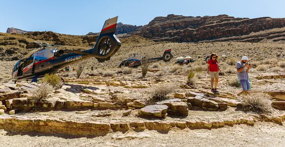 Von Las Vegas aus: Grand Canyon Helikopter Tour mit Champagner